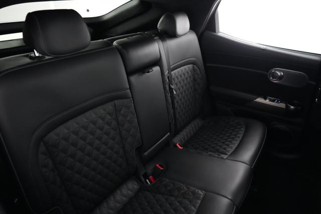 2023 Genesis GV60 — photo 4 of 21