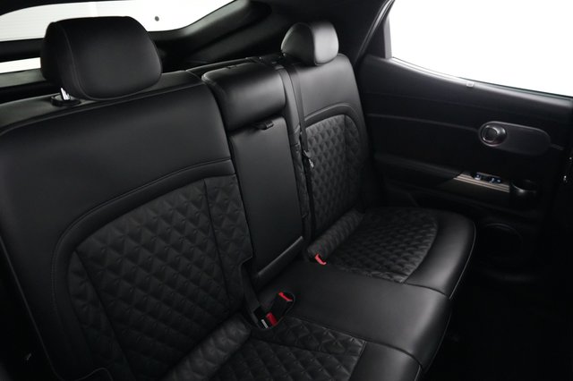 2023 Genesis GV60 — photo 4 of 21