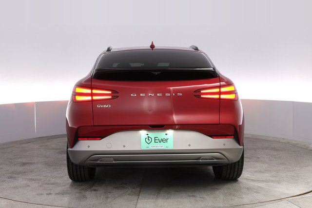 2023 Genesis GV60 — photo 12 of 21