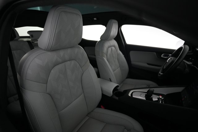 2023 Polestar 2 — photo 18 of 23