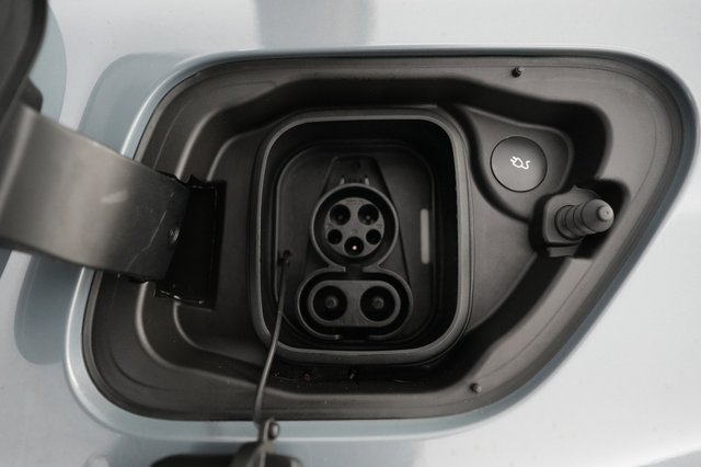 2023 Polestar 2 — photo 8 of 20