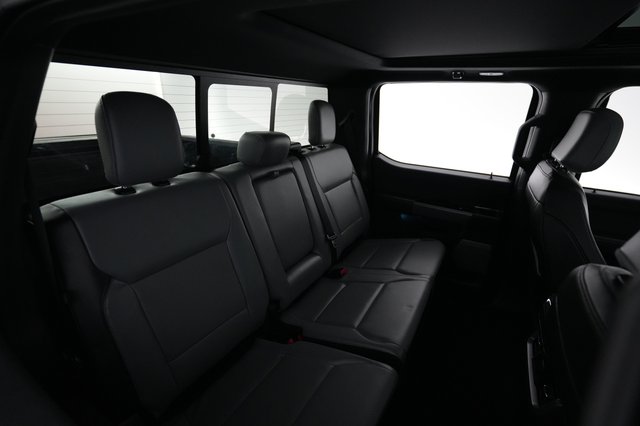 2023 Ford F-150 Lightning — photo 4 of 18