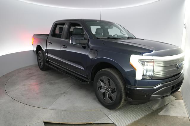 2023 Ford F-150 Lightning — VIN 1FTVW1EV8PWG55299