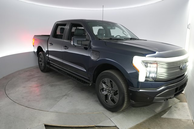 2023 Ford F-150 Lightning — VIN 1FTVW1EV8PWG55299