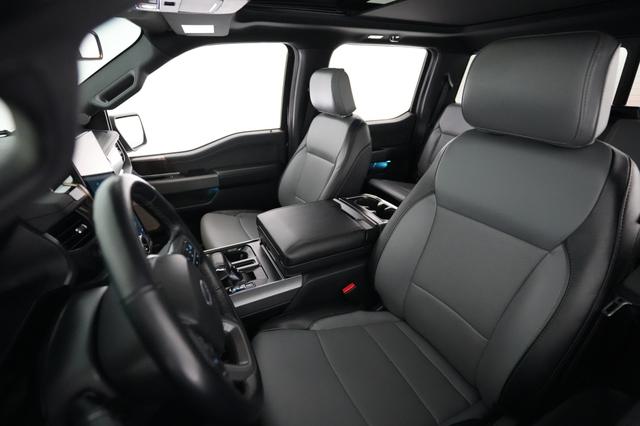 2023 Ford F-150 Lightning — photo 3 of 18