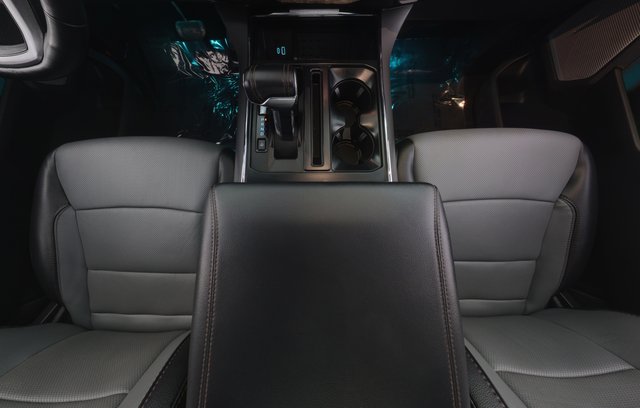 2023 Ford F-150 Lightning — photo 16 of 18