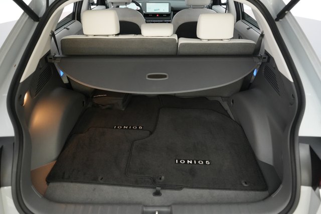 2024 Hyundai IONIQ 5 — photo 6 of 21
