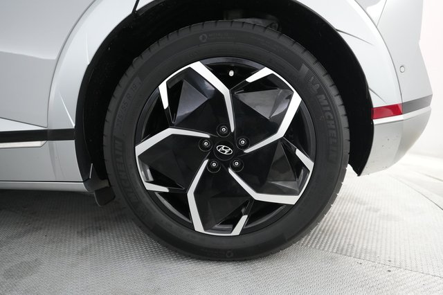 2024 Hyundai IONIQ 5 — photo 15 of 21