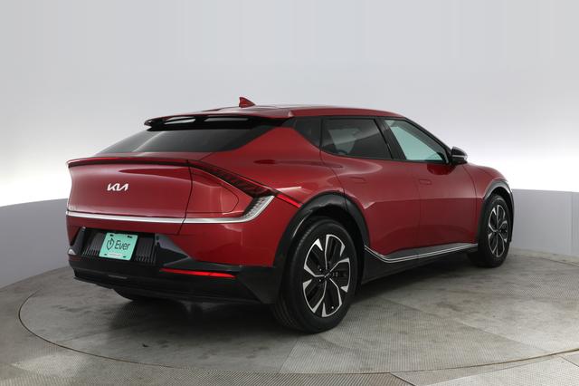2024 Kia EV6 — photo 2 of 21