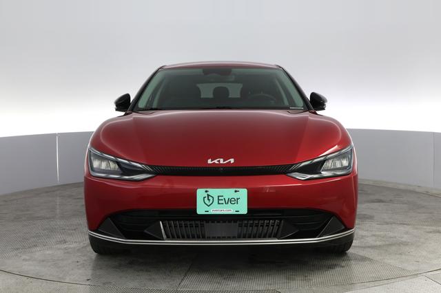 2024 Kia EV6 — photo 9 of 21