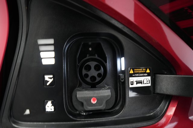 2024 Kia EV6 — photo 8 of 21