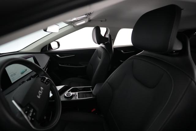 2024 Kia EV6 — photo 3 of 21
