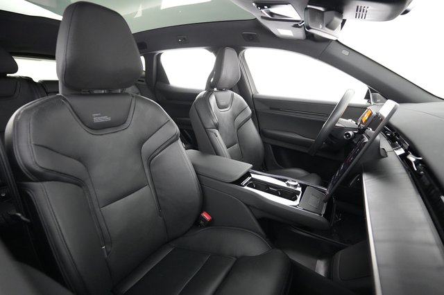 2025 Polestar 3 — photo 18 of 21