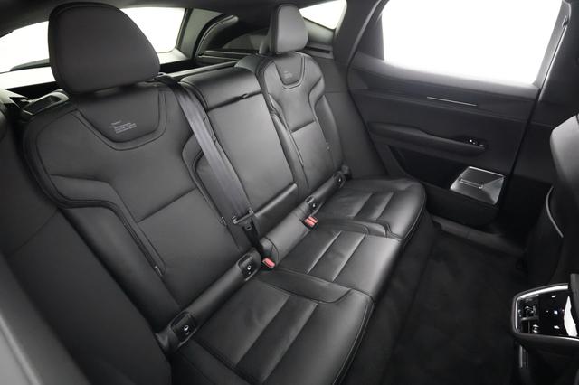 2025 Polestar 3 — photo 4 of 21