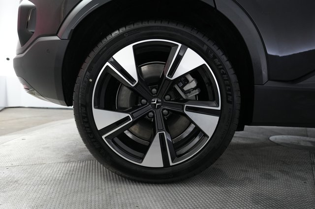 2025 Polestar 3 — photo 16 of 21