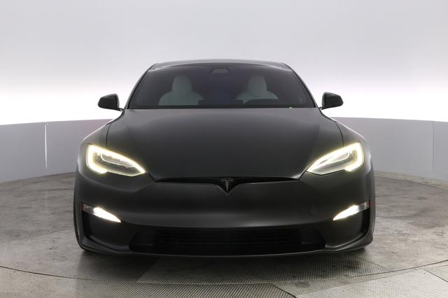 2022 Tesla Model S — photo 9 of 21