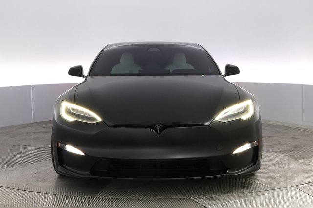 2022 Tesla Model S — photo 9 of 21