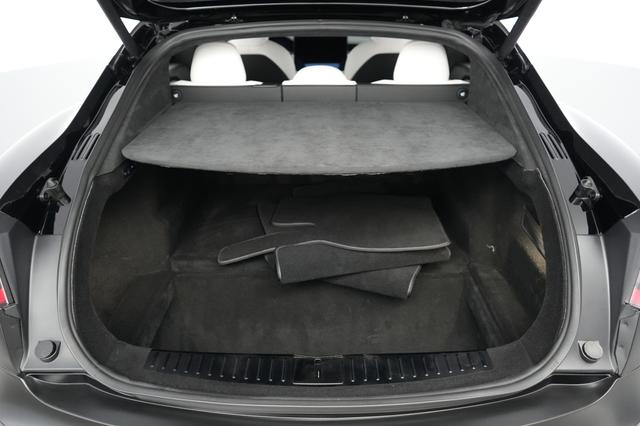 2022 Tesla Model S — photo 6 of 21