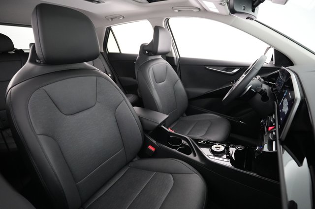 2023 Kia Niro EV — photo 18 of 20