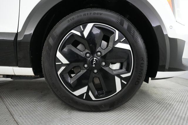 2023 Kia Niro EV — photo 16 of 20