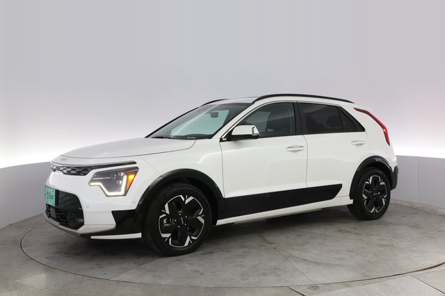 2023 Kia Niro EV — photo 14 of 20