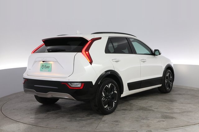 2023 Kia Niro EV — photo 2 of 20