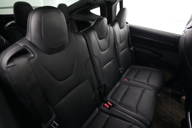 2023 Tesla Model X — photo 4 of 21