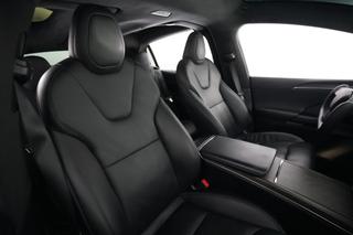 2023 Tesla Model X — photo 3 of 21