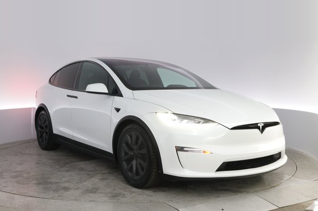 2023 Tesla Model X — photo 10 of 21
