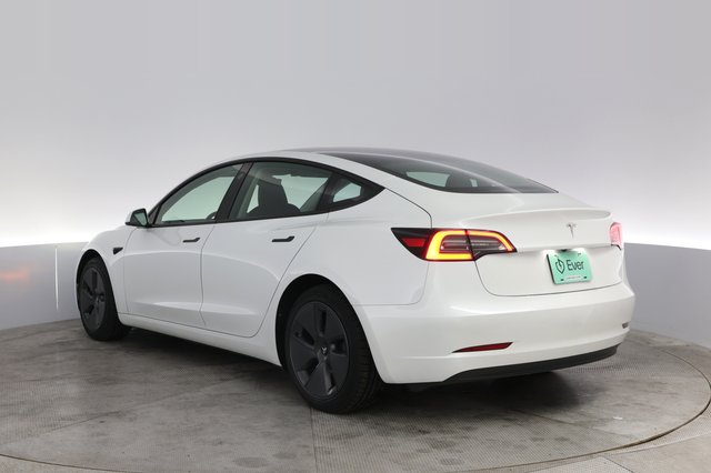 2023 Tesla Model 3 — photo 13 of 24