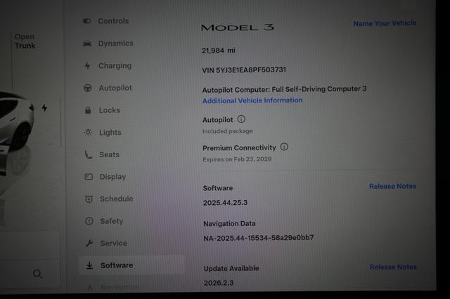 2023 Tesla Model 3 — photo 5 of 24