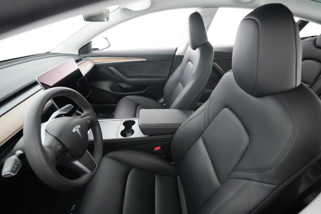 2023 Tesla Model 3 — photo 3 of 24