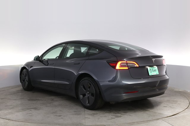 2023 Tesla Model 3 — photo 13 of 21