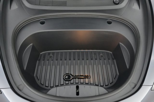 2023 Tesla Model 3 — photo 20 of 21