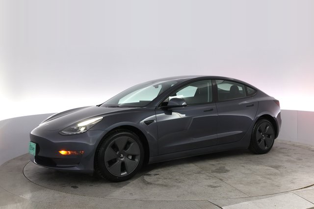 2023 Tesla Model 3 — photo 14 of 21