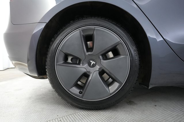 2023 Tesla Model 3 — photo 7 of 21