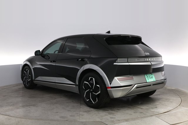 2024 Hyundai IONIQ 5 — photo 13 of 21