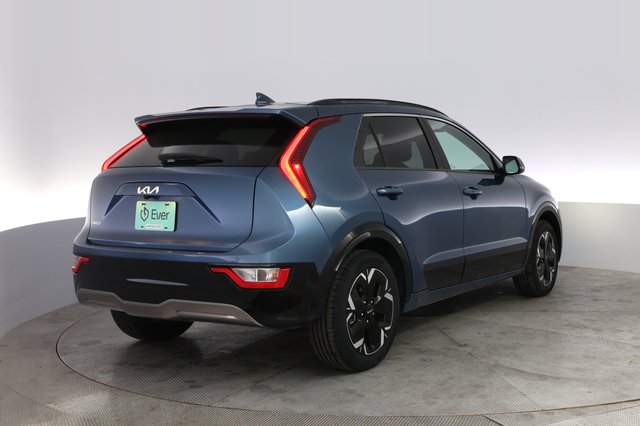 2024 Kia Niro EV — photo 2 of 22