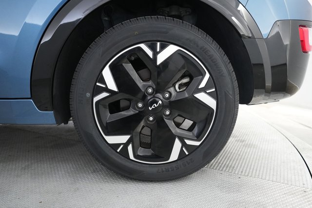 2024 Kia Niro EV — photo 15 of 22