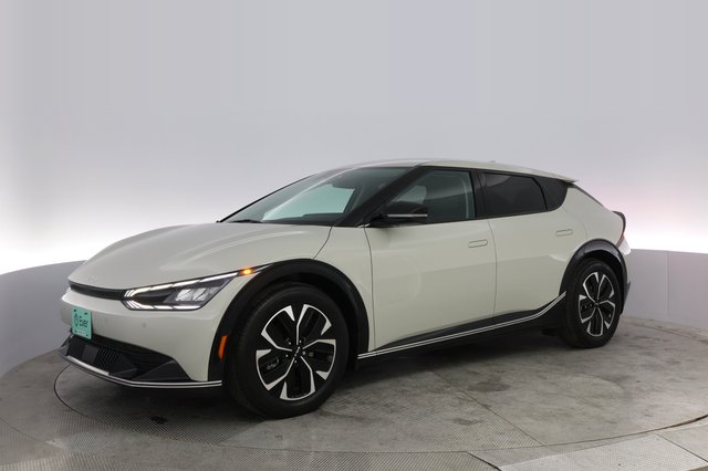 2024 Kia EV6 — photo 14 of 23