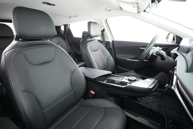 2024 Kia EV6 — photo 18 of 23