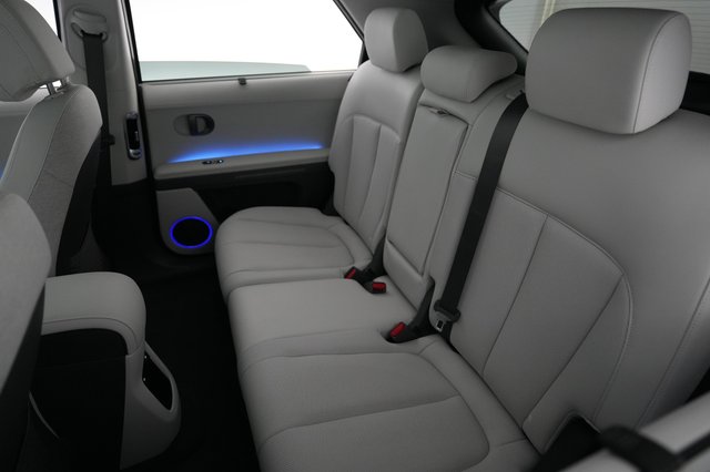2025 Hyundai IONIQ 5 — photo 19 of 24