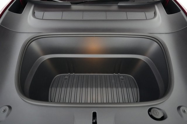 2026 Tesla Model Y — photo 23 of 24