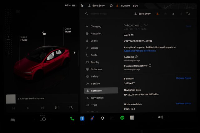 2026 Tesla Model Y — photo 5 of 24