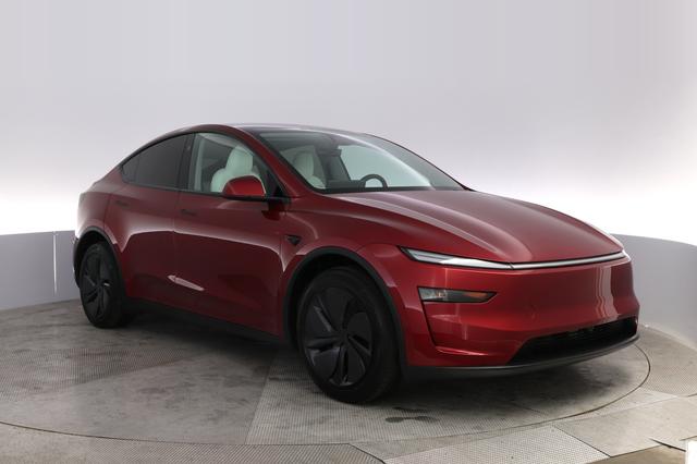 2026 Tesla Model Y — photo 10 of 24
