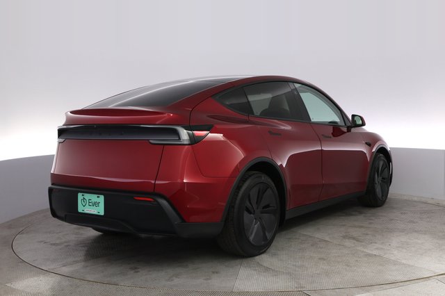 2026 Tesla Model Y — photo 2 of 24