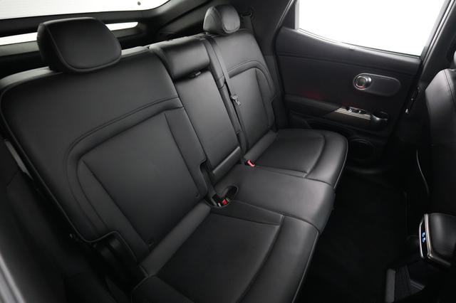 2023 Genesis GV60 — photo 4 of 20