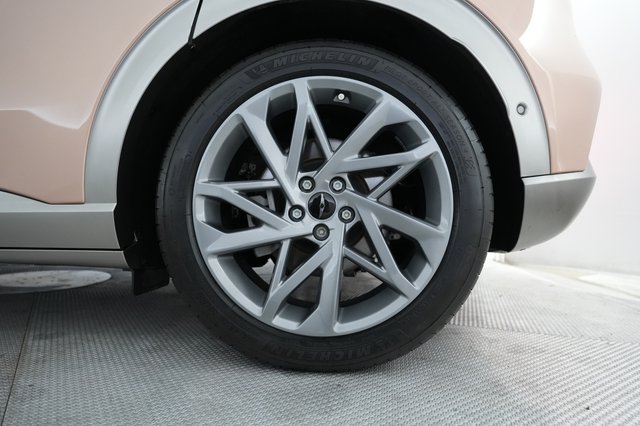 2023 Genesis GV60 — photo 17 of 20