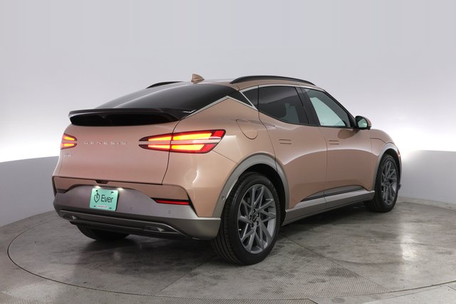 2023 Genesis GV60 — photo 2 of 20