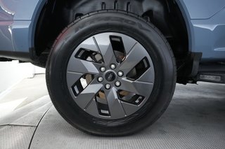 2023 Ford F-150 Lightning — photo 11 of 15